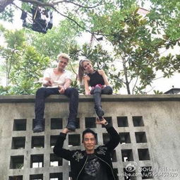 周杰伦 昆凌再与 精灵王子 同框 为水果姐庆生