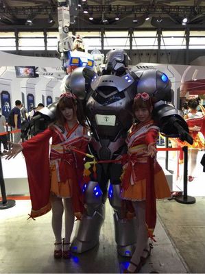 机甲“开出”次元墙 ChinaJoy惊现神秘机器人NK01 次元墙